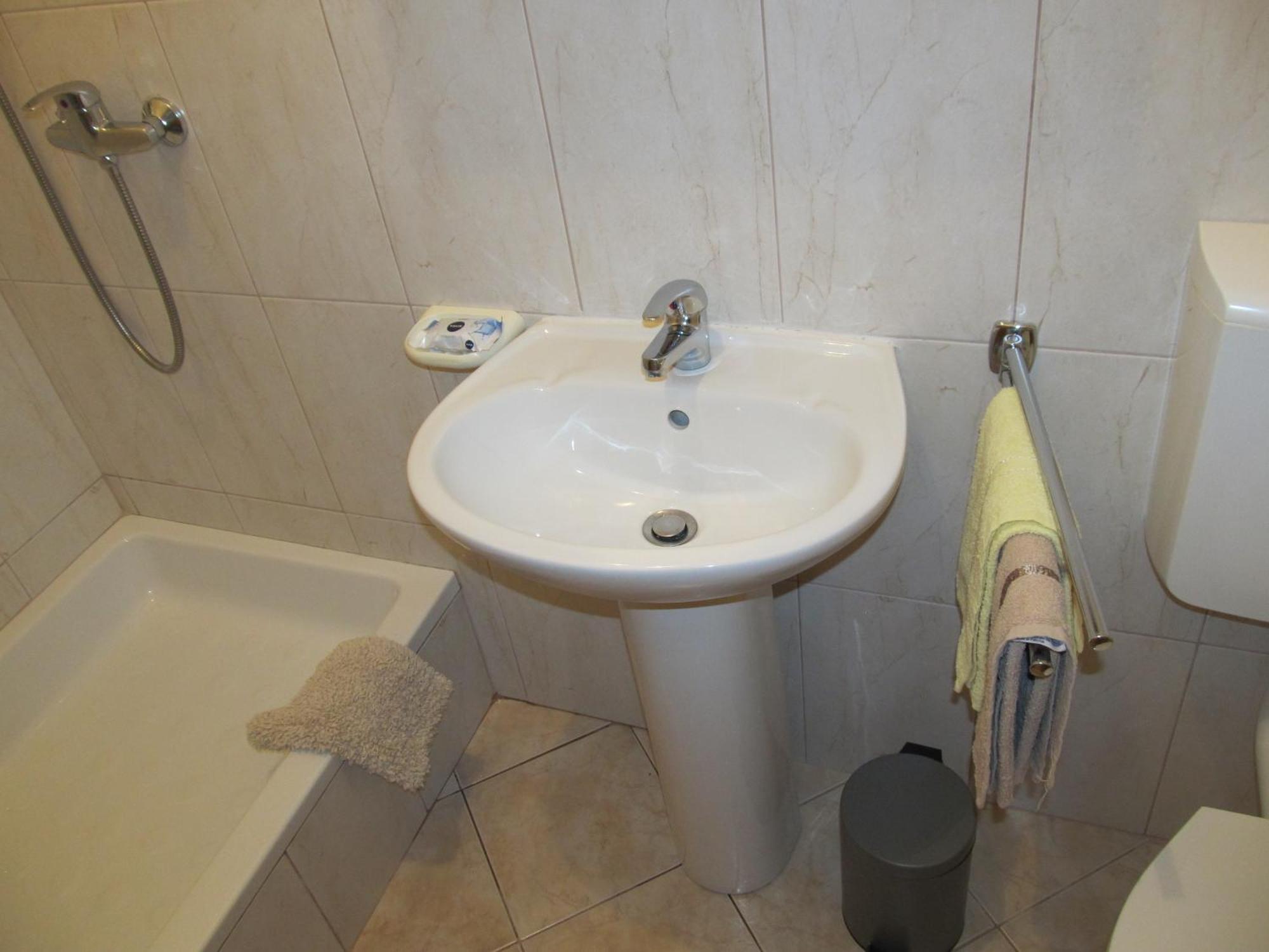 Apartments Vesna With Pool - New! Sveti Lovreč Pazenatički Rom bilde