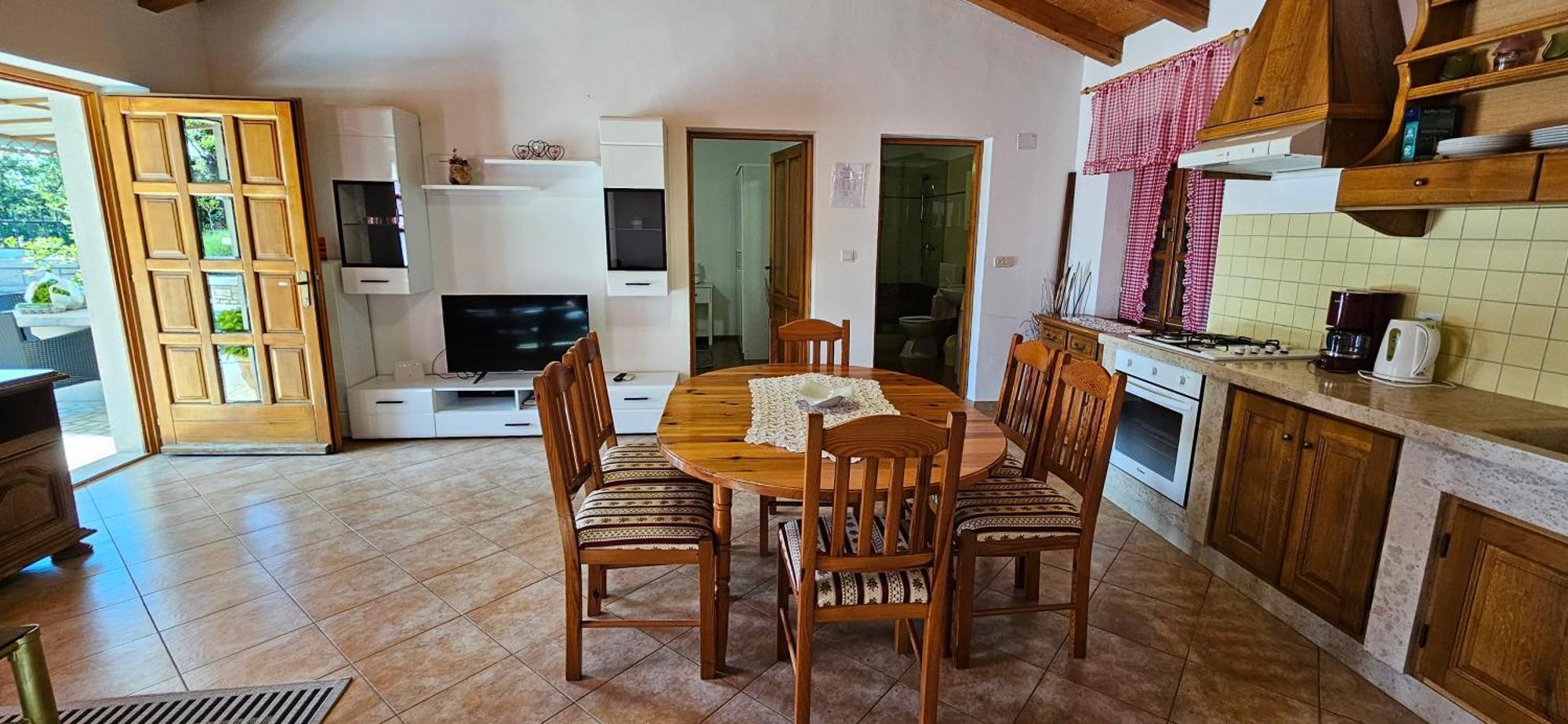 Apartments Vesna With Pool - New! Sveti Lovreč Pazenatički Rom bilde